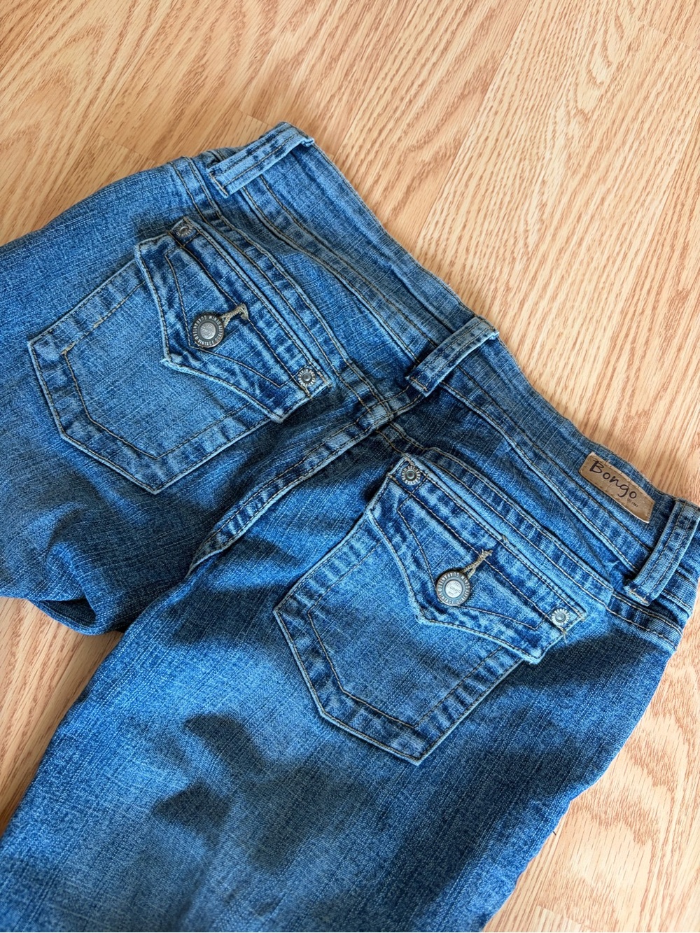 Bongo Y2K low rise Women's Blue Denim Crop Capri Jeans